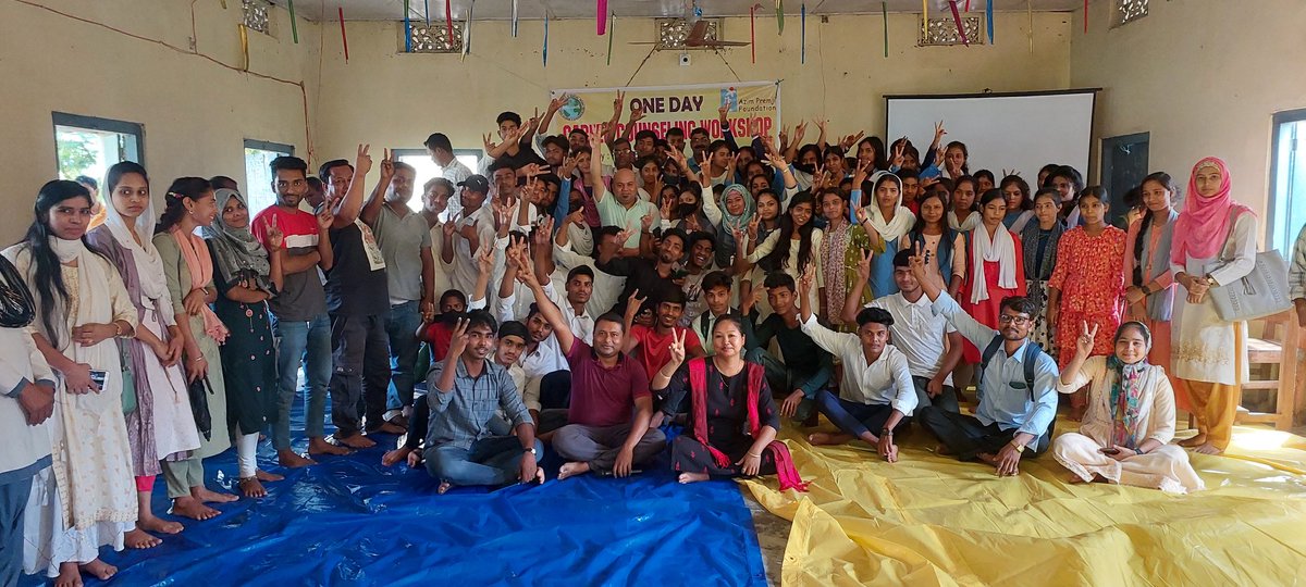 Rashidul00786's tweet photo. Some pictures of one day Career Counseling Workshop at south salmara college. organized by NERSWN(North East Research and Social Work Networking,kokrajhar) supported by APF(Azim premji Foundation) https://t.co/XTRZvh7Gr3
