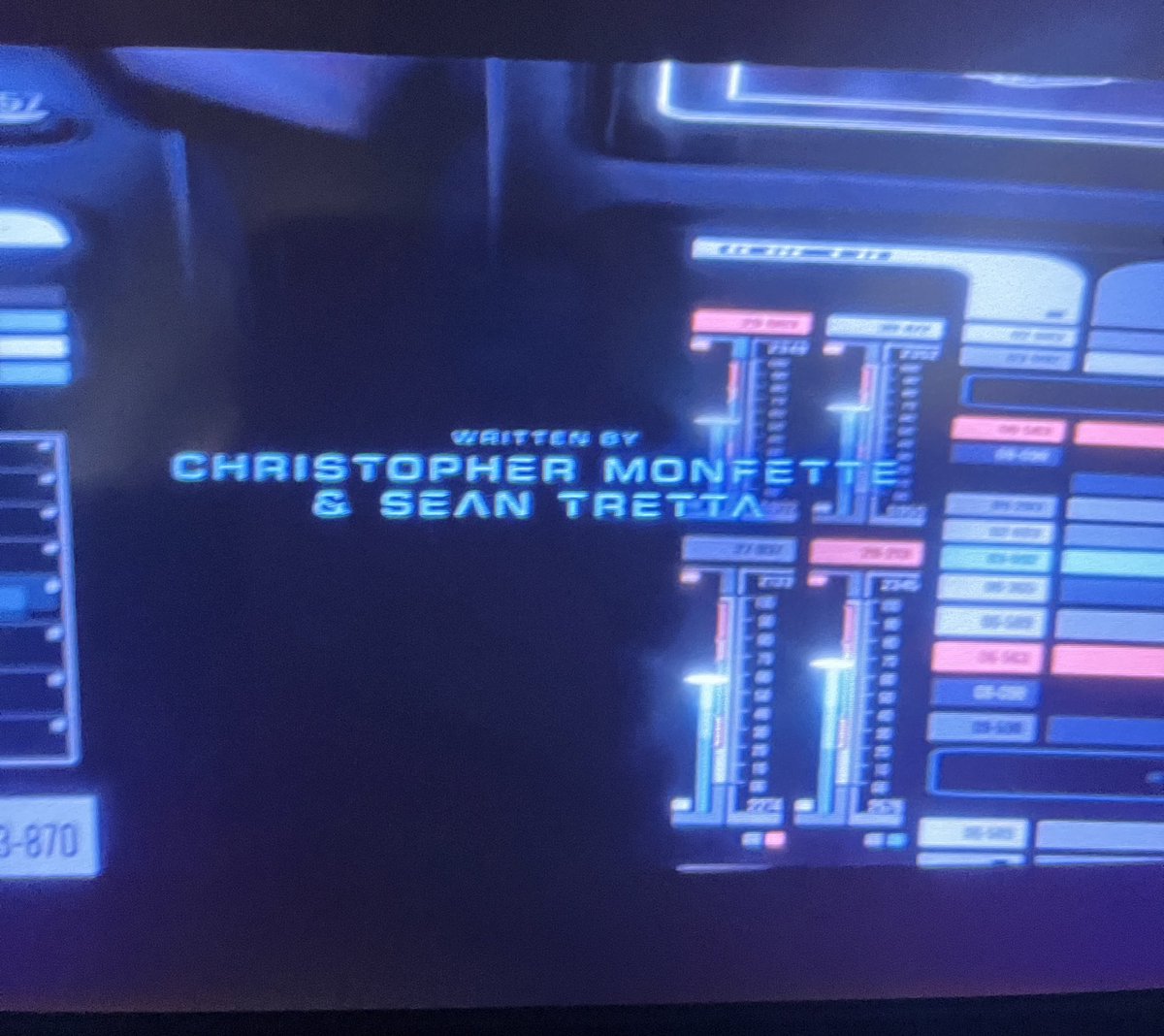 TiffanyShepis's tweet photo. Yes that was me watching @Sean_Tretta, @cwmonfette
-Dir @dougaa “Disengage” episode over & over on the plane from LA-DC. Episode is SO GOOD! *Bonus we get 2 meet Dr Ohk! I’m so drawn to her, it’s like we’re …connected <Trill jokes🤦🏻♀️🖖🏼#StarTrek #StarTrekPicard #Season3 #Trillin https://t.co/aRlDcitfTn