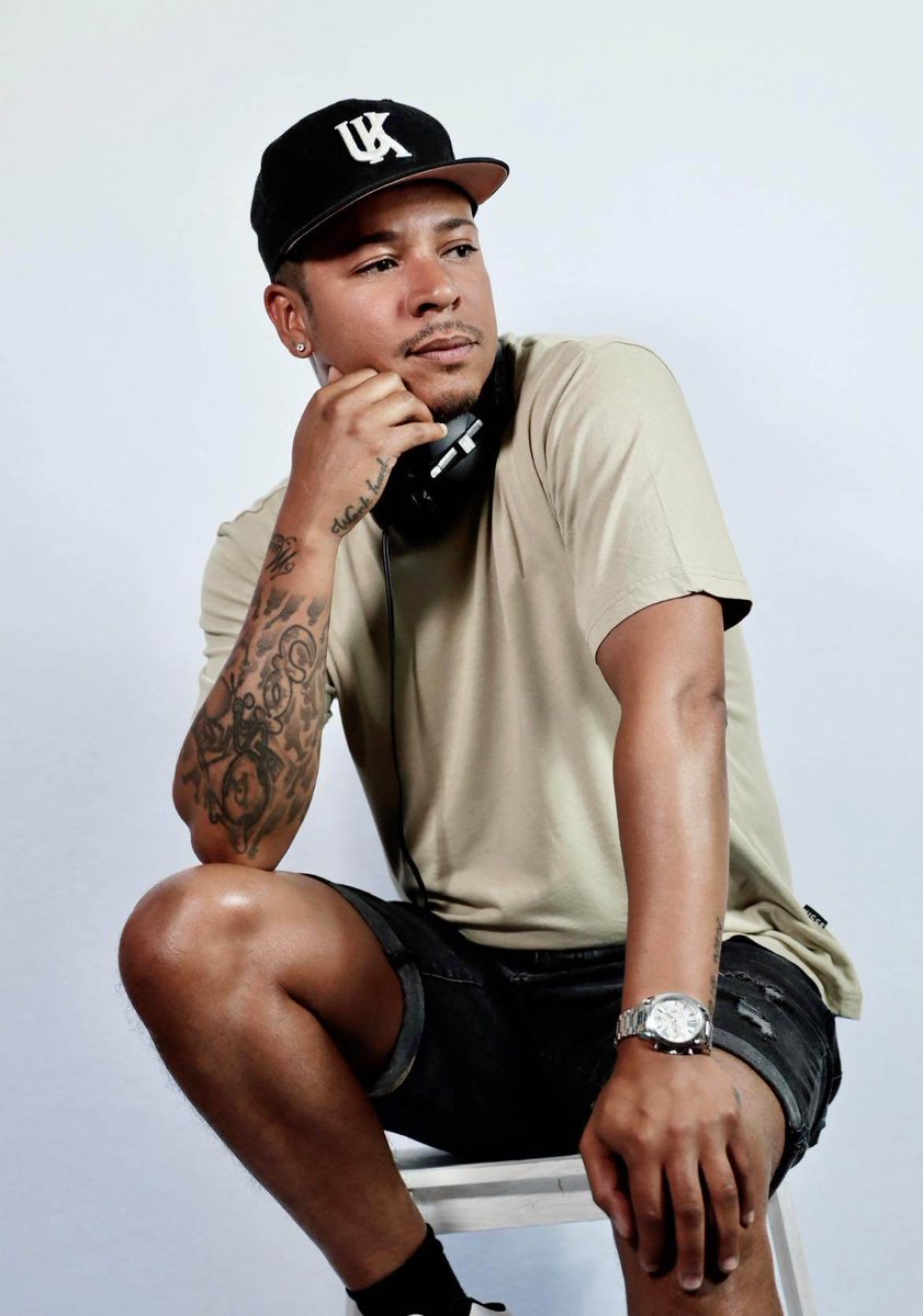 NEWS!
Thursday <a href="/8pm/">8pm</a>, the <a href="/MiXaHoLiCs2021/">MiXaHoLiCs</a> have another very special guest coming on the show 📻
The pride of #Newport and super talented
<a href="/Dj10sion/">Dj10sion</a> will chat about his latest moves in music and the amazing things he's got going on 🎧
Share Share Share. 
Spread the word people!