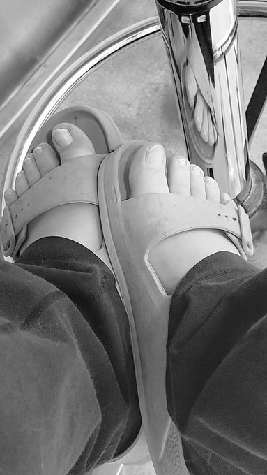 New Online Star - Empress Katie 💎's pics and videos Gallery Direct Access - Hidden Archive - Fyf7YqiWIAEkS7F jpg:small