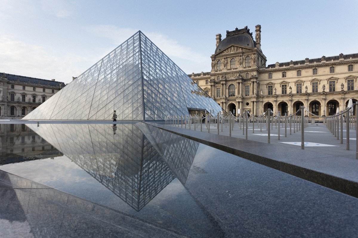 parisfriendly's tweet photo. Concert gratuit de l'orchestre de Paris sous la pyramide du Louvre
✏️ Mercredi 21 juin 2023 de 22h à 23h
📍   Musée du Louvre, rue de Rivoli 75001 Paris 
✔️ AVEC réservation le 14 juin à 15h 
❤️ https://t.co/F3S5m47Rz2
© Nicolas Guiraud 
@MuseeLouvre https://t.co/rOwt6lsM0x