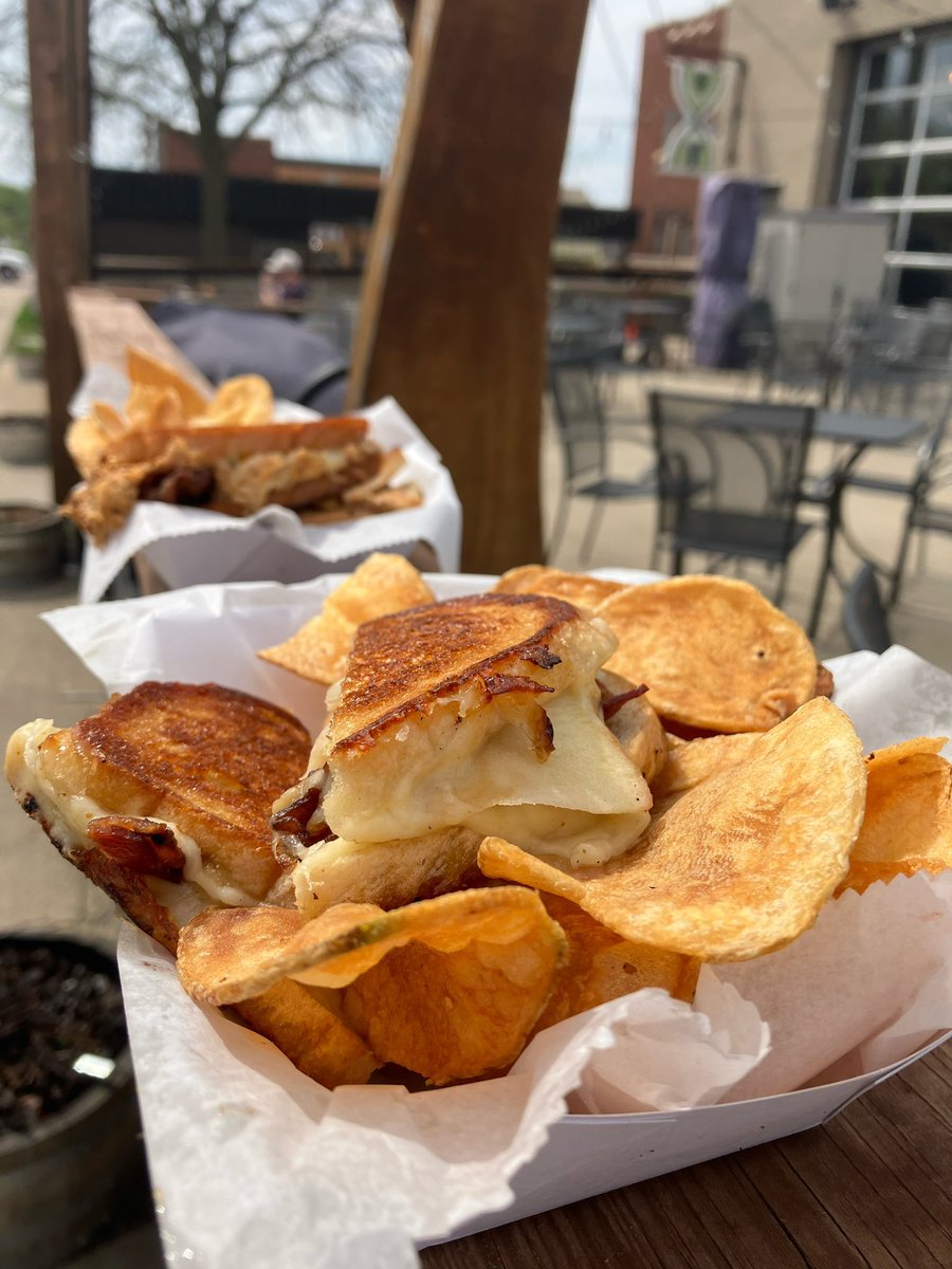 O'Cheeze® (@o_cheeze) on Twitter photo We got all the yum, come visit us <a href="/kegandcase/">Keg and Case Market</a> or <a href="/BaldManBrewing/">Bald Man Brewing</a> tonight! There is absolutely no logical reason to not go and have fun on a Tuesday! We got all the yum, come visit us <a href="/kegandcase/">Keg and Case Market</a> or <a href="/BaldManBrewing/">Bald Man Brewing</a> tonight! There is absolutely no logical reason to not go and have fun on a Tuesday!