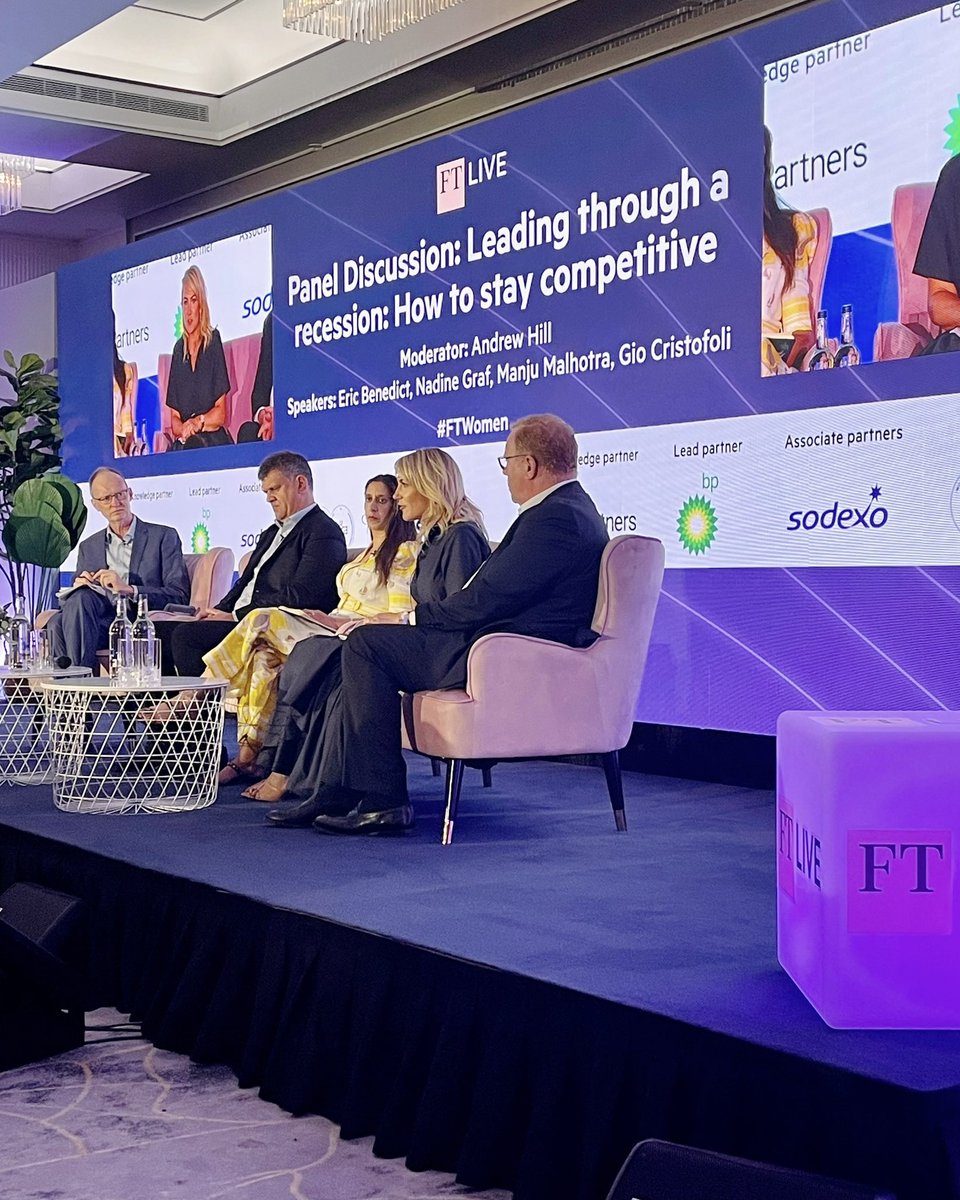 OhHappyWords's tweet photo. At the #FTWomen in Business Summit Europe. 
Lots of great insights and practical steps out of the panel discussion on "How to tackle the gender pay gap".
Transparency + commitment + proactivity + accountability are key to close the pay gap. https://t.co/bVSPxU4Pb5