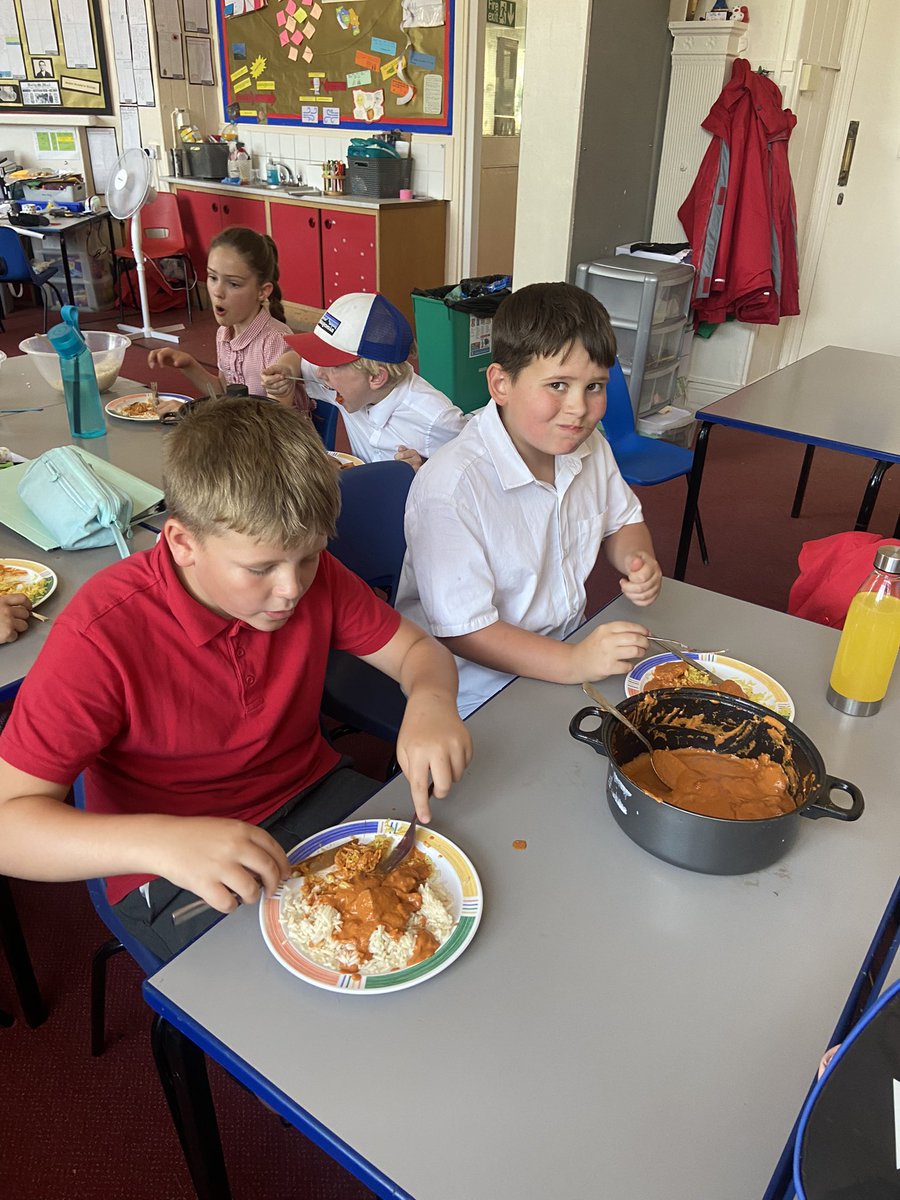 WelbeckCuckney's tweet photo. Cooking club #6 - Murgh Makhani (Butter Chicken) https://t.co/RHsIXmOhW5