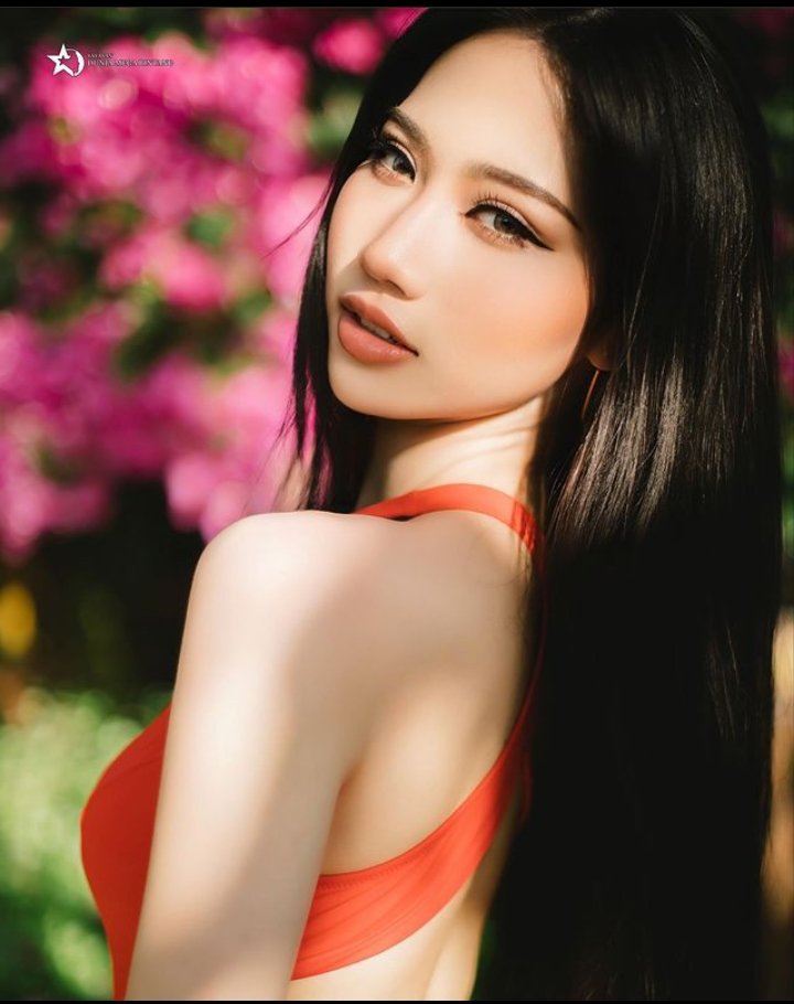 LovingValoffcl's tweet photo. [ Lovingval update ] 
Feeling the warmth of the sun. ☀️
Having the best time staying here @balimandira 
[ Instagram update ] 
Keep support our Queen 💓
#Valerieavril #Lovingval #Missmegabintang2023 #beautyqueen https://t.co/BHtxALdUF1