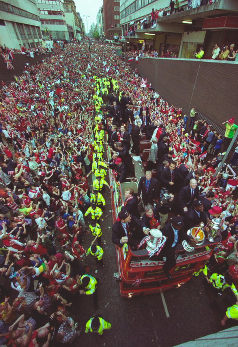 AlternativeMUFC's tweet photo. My open top bus treble trophy parade is better than yours, is childish and unnecessary. So I'll just leave these here... https://t.co/bWuocStS81