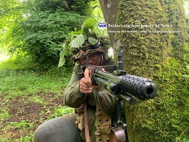 tomio_matsumoto's tweet photo. FG42 Type 2 replica model (Full Size Non Firing Museum Replica): The wonderful pictures arrived from "Die Grunen Teufel Living History Group" of Northern Ireland!!!
Thank you Oisin!!!
#shoeiseisakusho
#modelgun
#モデルガン
#fallschirmjägergewehr42type2
#fg42type2 https://t.co/3361bhKWd7