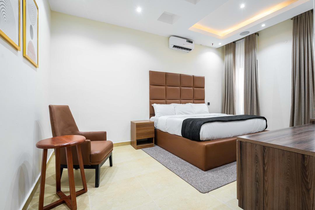 Swiftlet_ng's tweet photo. Switch to the swift life today👯‍♀️🥇

Send a DM to book or for more enquiries👯‍♀️
#shortlet
#DemocracyDay2023 
#apartments 
#ApartmentHunting https://t.co/iH4JLukqH0