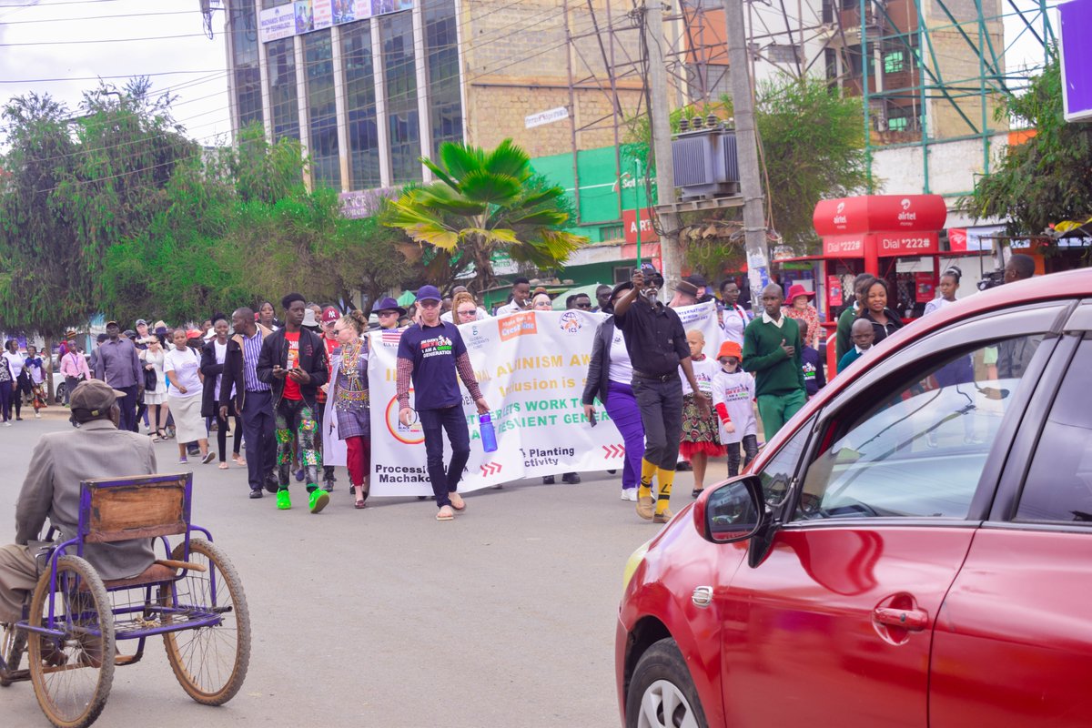 blackalbinism's tweet photo. Activity 1
Machakos Town lit up with a procession walk that aimed to create public awareness about #albinism. @USEmbassyKenya @ActioNetwork @Ncpwds @UnAlbinism @AfricaAlbinism #AlbinismAwarenessDay #inclusionisstrength https://t.co/f7jPC54mqo