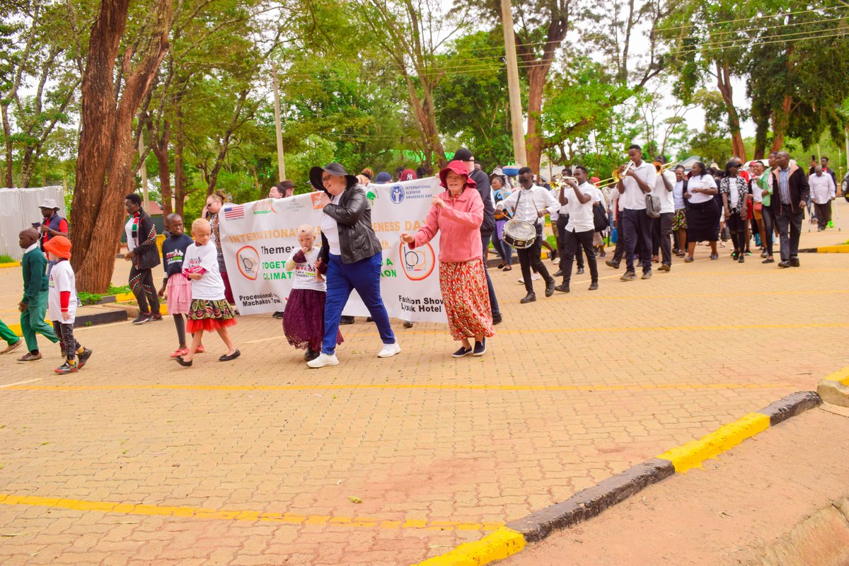 blackalbinism's tweet photo. Activity 1
Machakos Town lit up with a procession walk that aimed to create public awareness about #albinism. @USEmbassyKenya @ActioNetwork @Ncpwds @UnAlbinism @AfricaAlbinism #AlbinismAwarenessDay #inclusionisstrength https://t.co/f7jPC54mqo