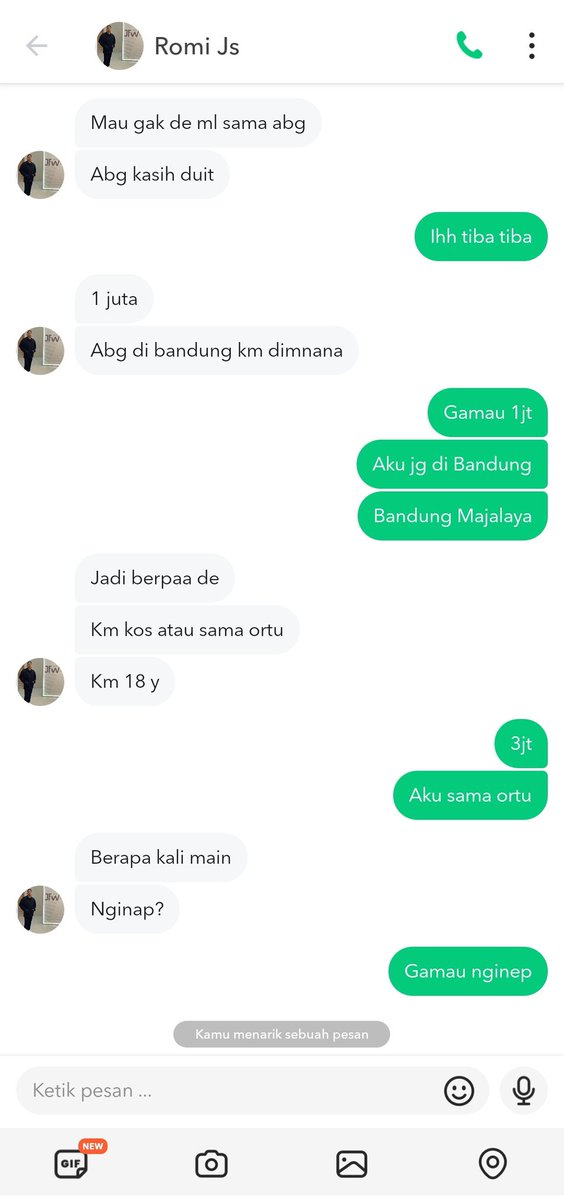 dickykun108's tweet photo. @infocileunyi Bantu viralkan &amp; infokan.
Dikarenakan KASUS PENIPUAN, MENGGUNAKAN + MENJUAL OBAT-OBATAN TERLARANG, &amp; KASUS PROSTITUSI DIBAWAH UMUR.

#djasminaprilla #pipim #apim #aprilladjasmin #djasminsutramiraniaprilla #apat1 #djasmin #april #penipu #smkppntanjungsari #prostitusi https://t.co/vYJhX3ubOD