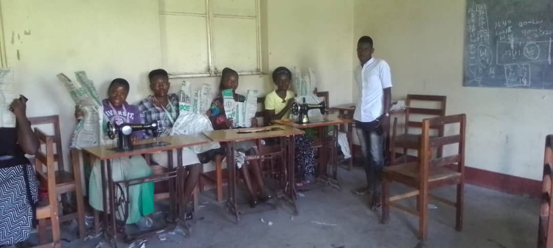 ACODEVU's tweet image. Today we celebrate the just concluded basic tailoring and garment cutting  training at our vocational centre in Kasese District. 28 of our #teenagemothers have finished a #4week tailoring training to enable them support their caregivers and survive this post COVID economic Era.