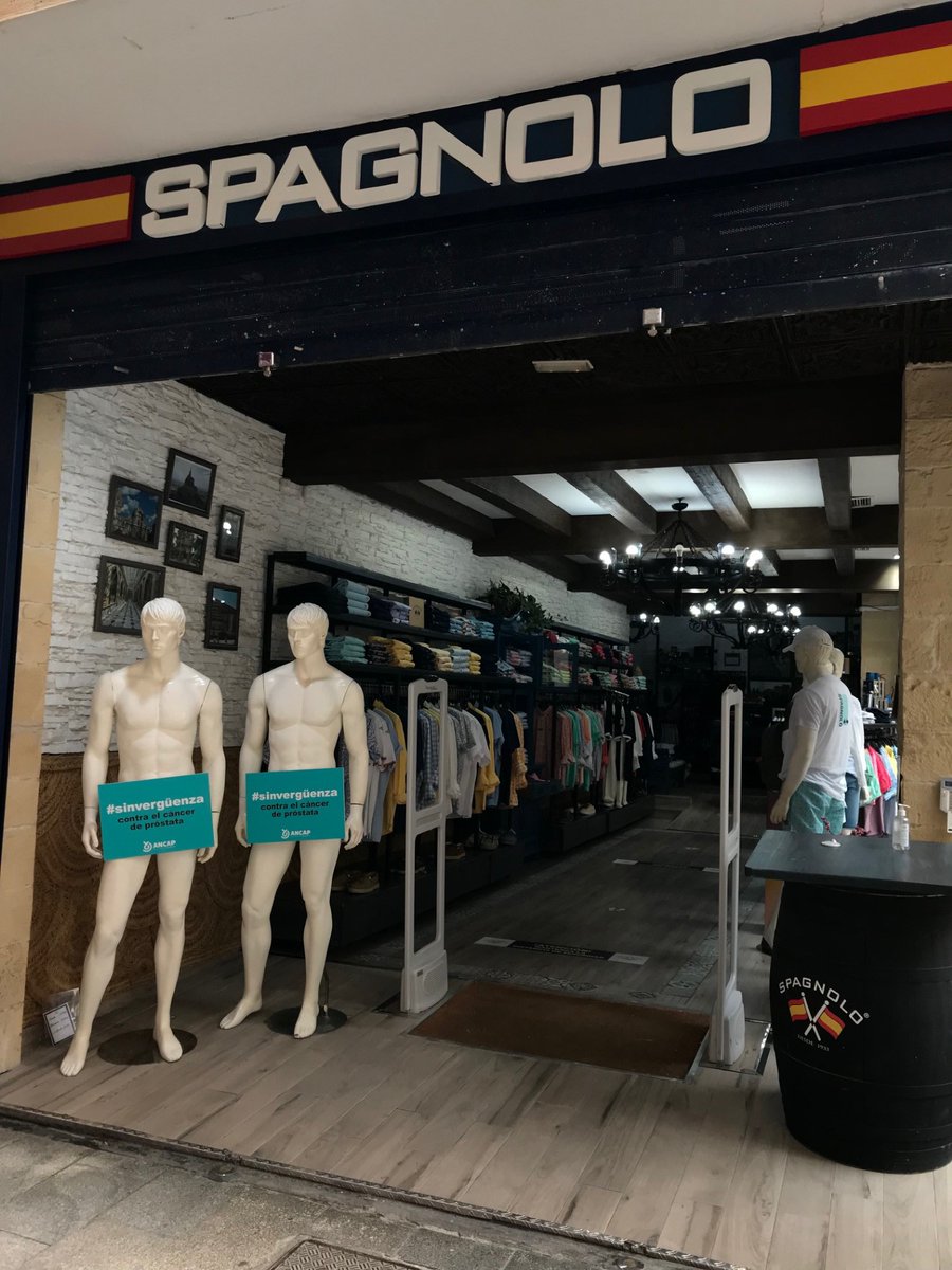 ancap_es's tweet photo. 👉🏼 Así amanecieron ayer los maniquíes de @SpagnoloModa,  @RogerCompany16 y @glusshop 🙅🏻‍♂️

Muchas gracias por colaborar y por uniros a la lucha contra el #CáncerDePróstata 💙

¡No tenemos vergüenza y vosotros tampoco! 

#SinVergüenza #LeDamosLaVuelta 🔄 https://t.co/cJuZL2i5aj