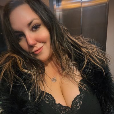 #NewProfilePic https://t.co/4dT8ZDe4ls<a href="/tag/newprofilepic"class="tags">#NewProfilePic</a>