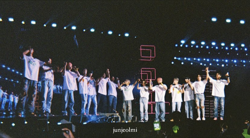 🐞🦊🧁 tweet media