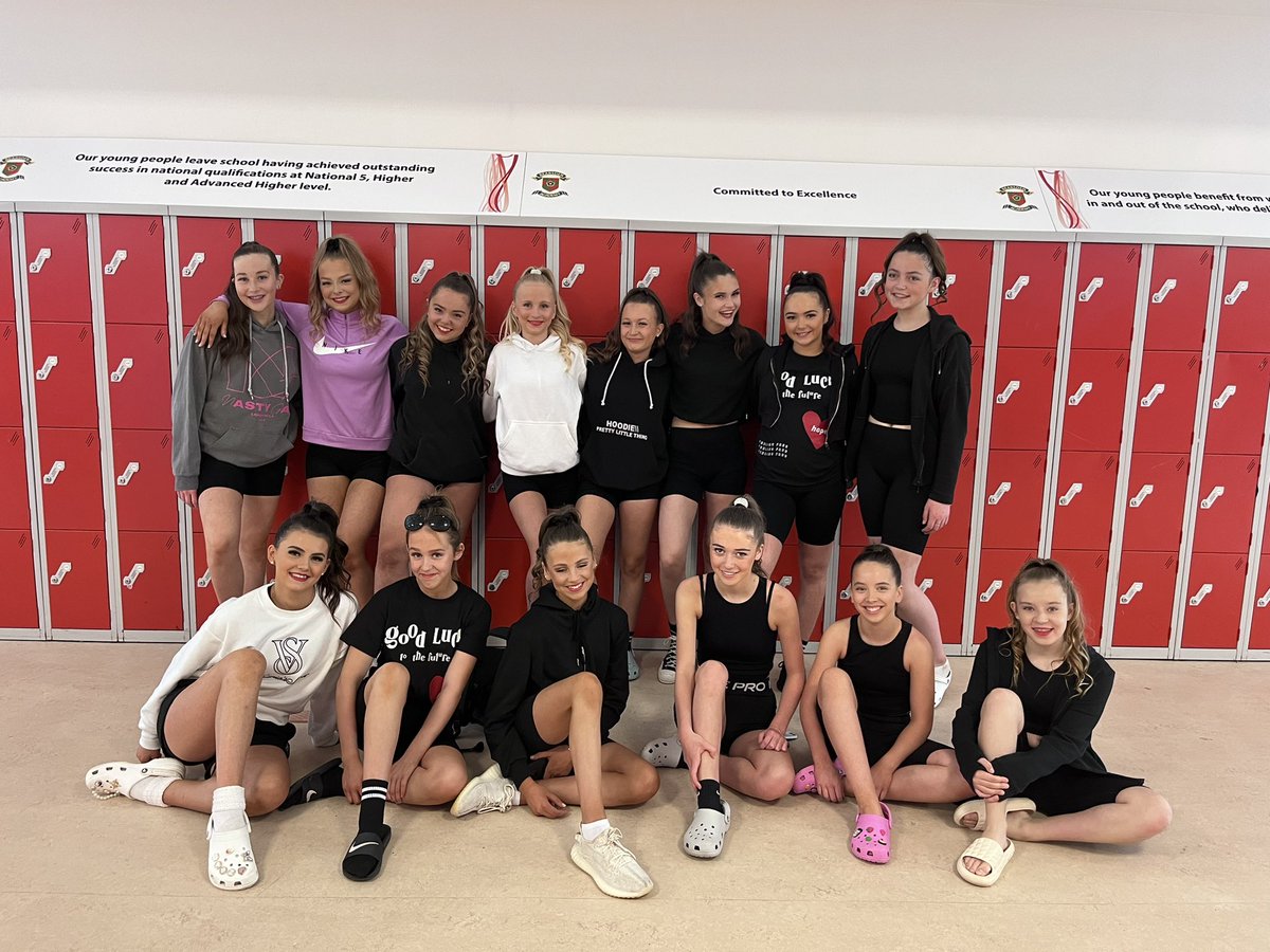 Mrs Hamilton tweet media