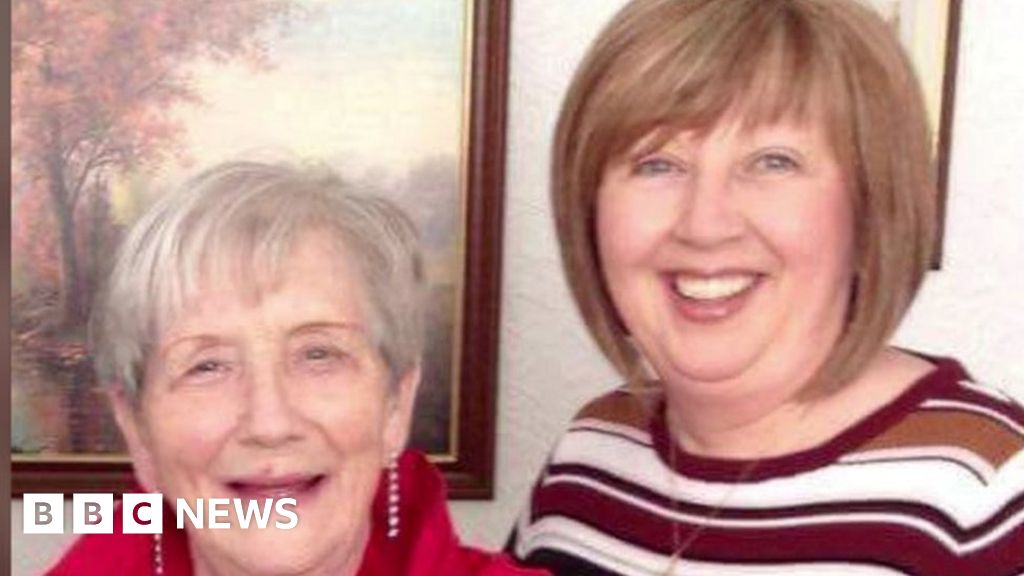 FerrerMafehn's tweet image. Covid-19: Bereaved Northern Ireland families in London for inquiry follow &amp;amp; rt #bbchealth dlvr.it/SqbHVx