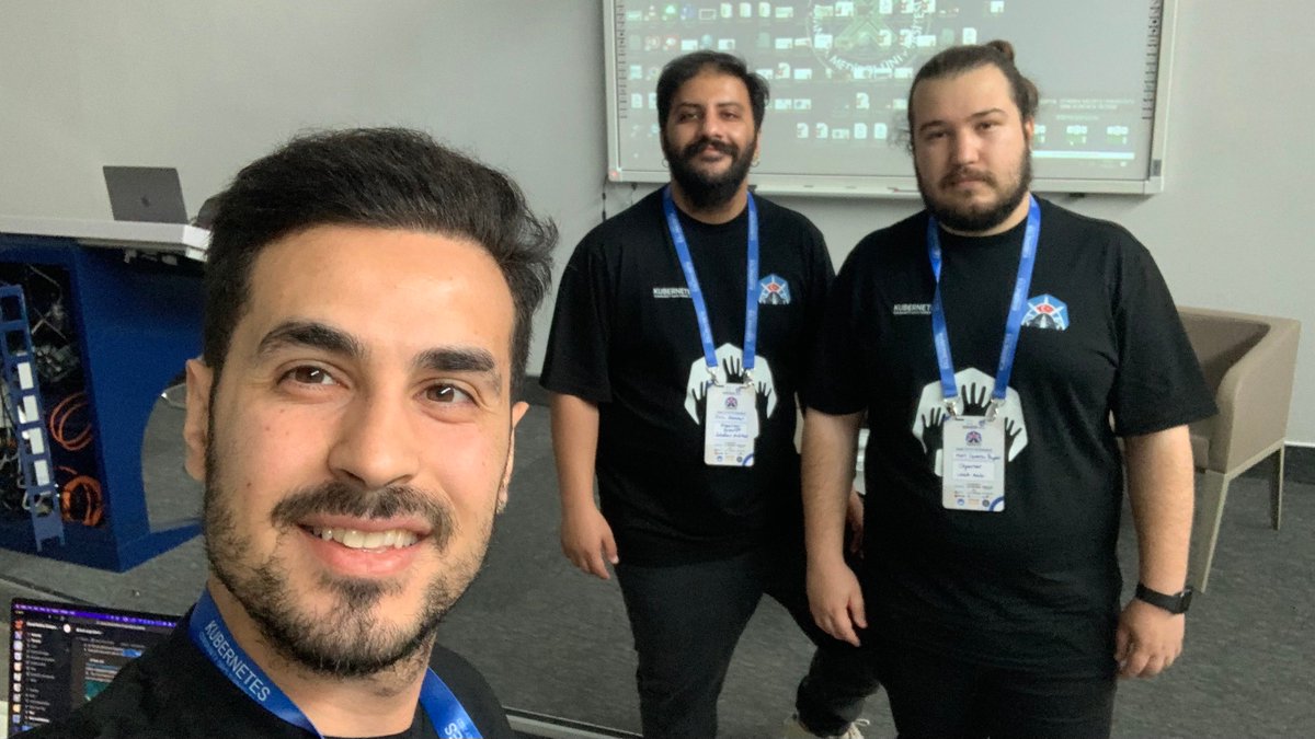 developerguyba's tweet image. We (w/@alemdar_emin Halil İbrahim Bugöl) are having our dream🚀 We are organizing the very first @KubernetesDays @kcturkey at Istanbul at @KubernetesDays today 🥳
#cncf #kubernetes #kubernetescommunitydays #kcd #kcdturkey