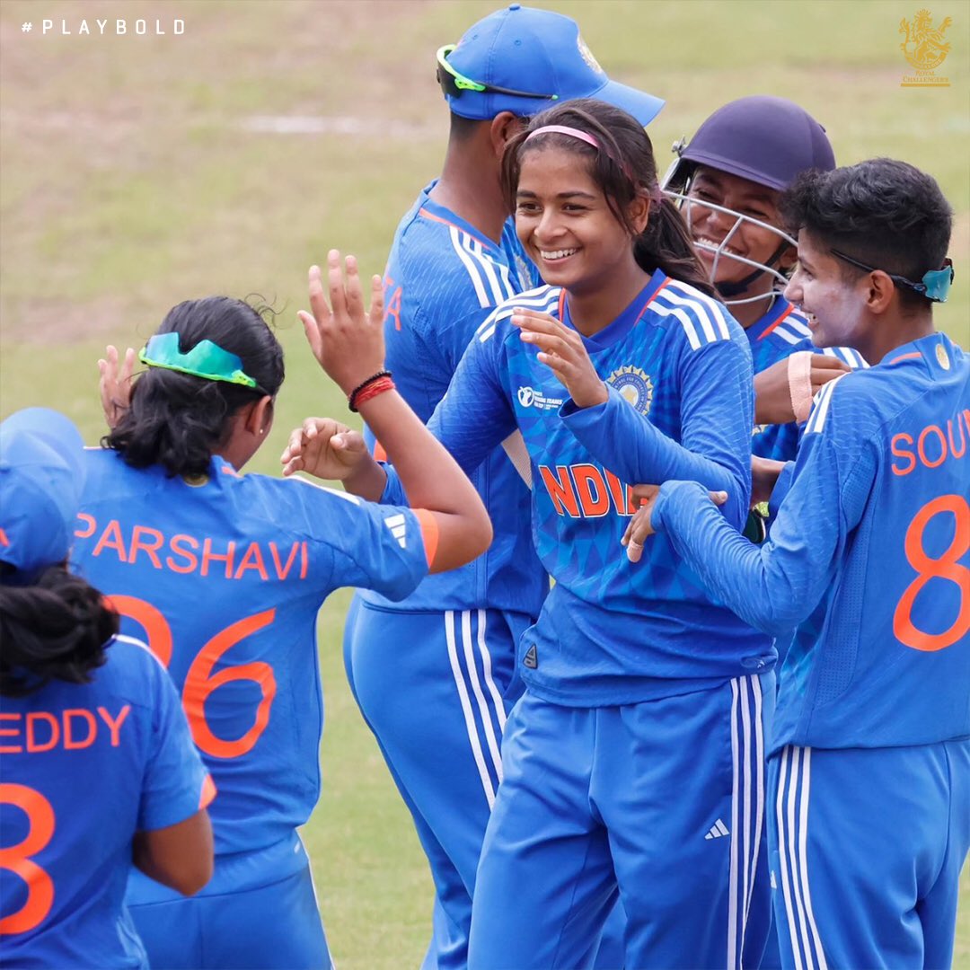 ꜱᴜᴘᴇʀ ꜱʜʀᴇʏᴀɴᴋᴀ 🦸

No, that's not the PIN code of your taxi ride, it’s a spectacular spell from our star on the rise @shreyanka_patil! 🤷‍♀️

📸: ACC Media | BCCI

#PlayBold #TeamIndia #WomensEmergingTeamsAsiaCup