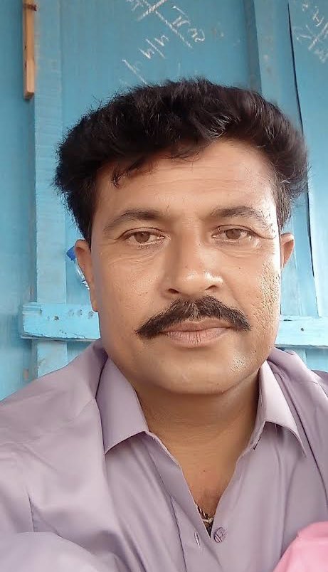 husain_rumana's tweet photo. I hope Salim Dablo, the fisherman and mangrove protector at Keti Bunder is in a safe place. Tried calling him several times but to no avail. He is one of the Climate Heroes of my book by @SOCFilms @SindhGovt1 #CycloneBiparjo #Cyclone #KetiBunder #Sindh #mangroves #fisherman https://t.co/B9aEazmRH7