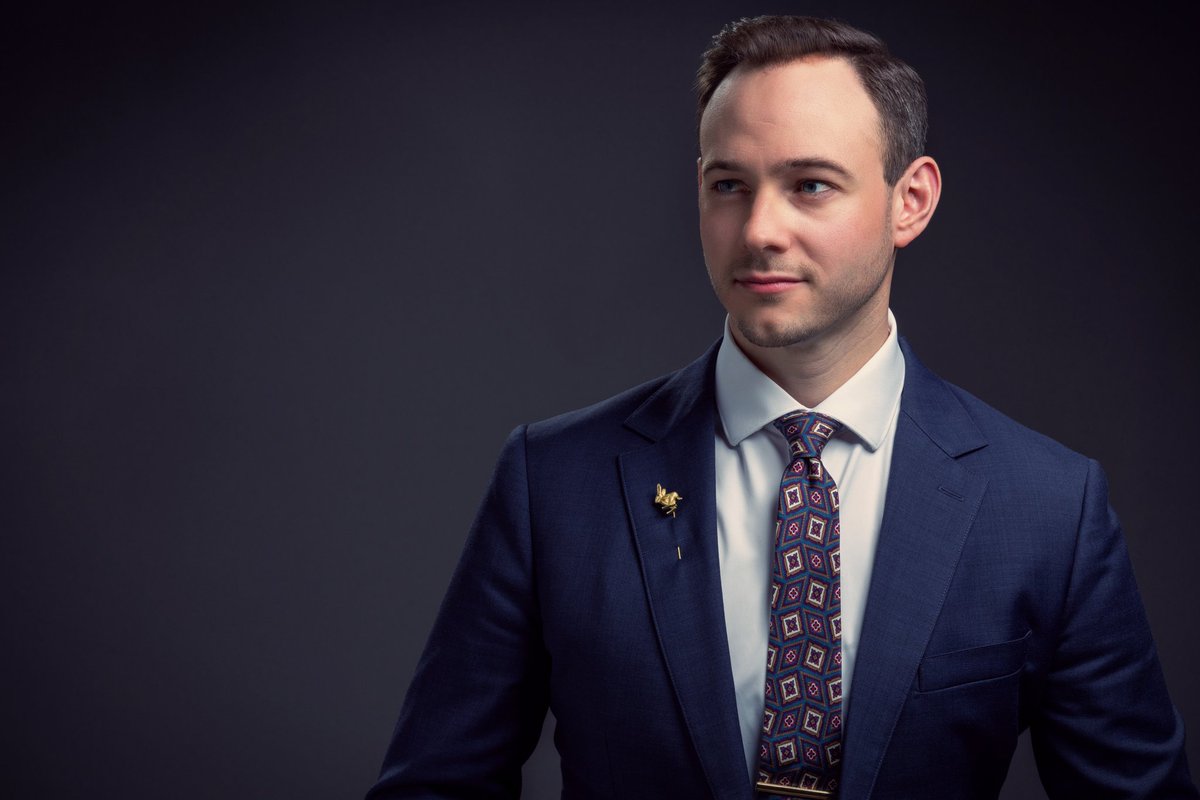 IAmSteveAndrews's tweet photo. New Headshot Fun https://t.co/gL2sykTY5Q