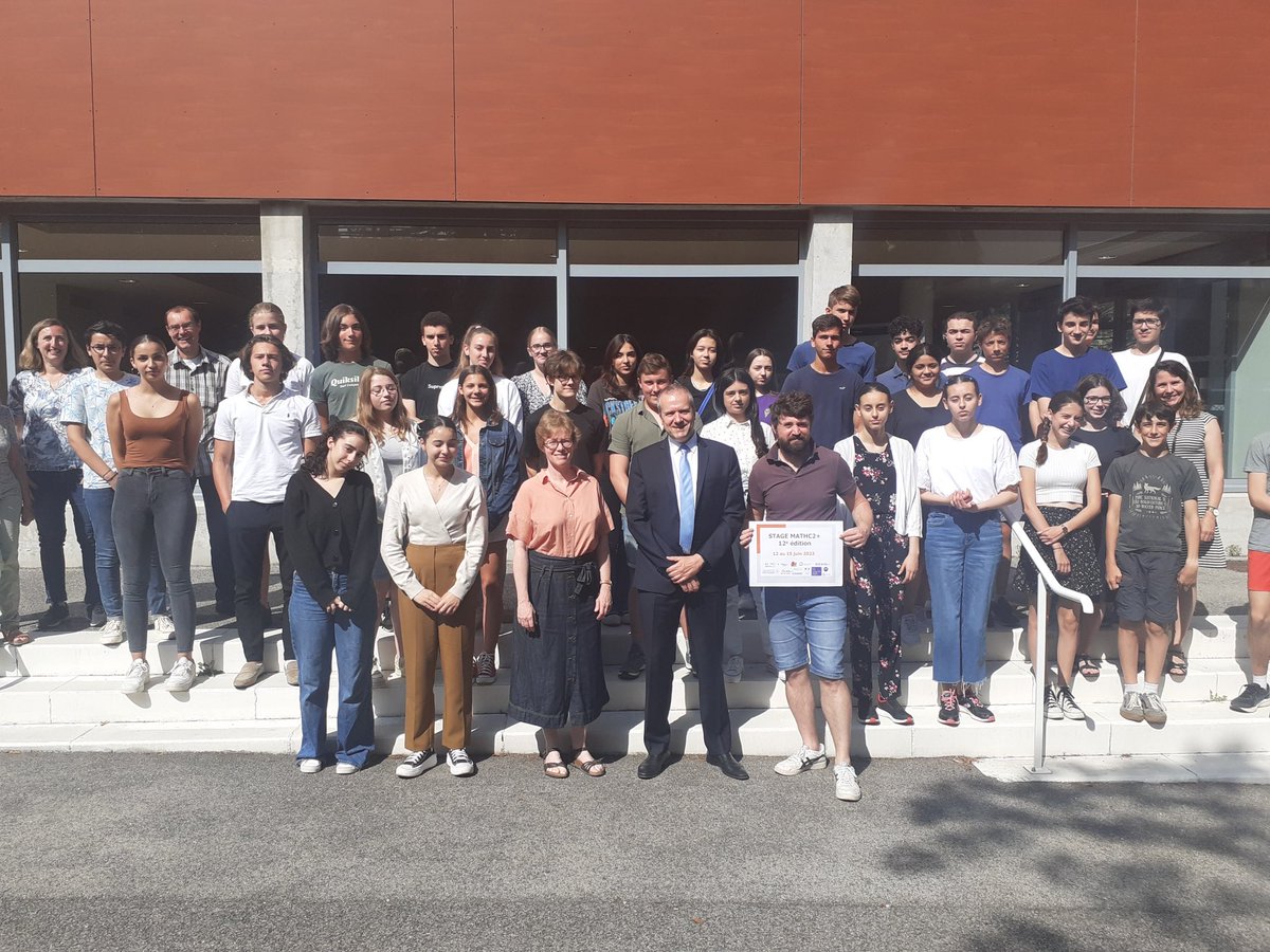 inria_sophia's tweet image. 📢[Stage #MathC2+] Jour 2⃣
Journée spéciale #Robotique
▶️entraînement le matin 
▶️challenge par équipes l&apos;après-midi ‼️
La robotique ludique et pédagogique avec @PobotAsso @AcademieNice @Asso_Animath @MathsAcNice @SocMathFr @sup_recherche @FondBPascal @CoIV_LIV_CIV