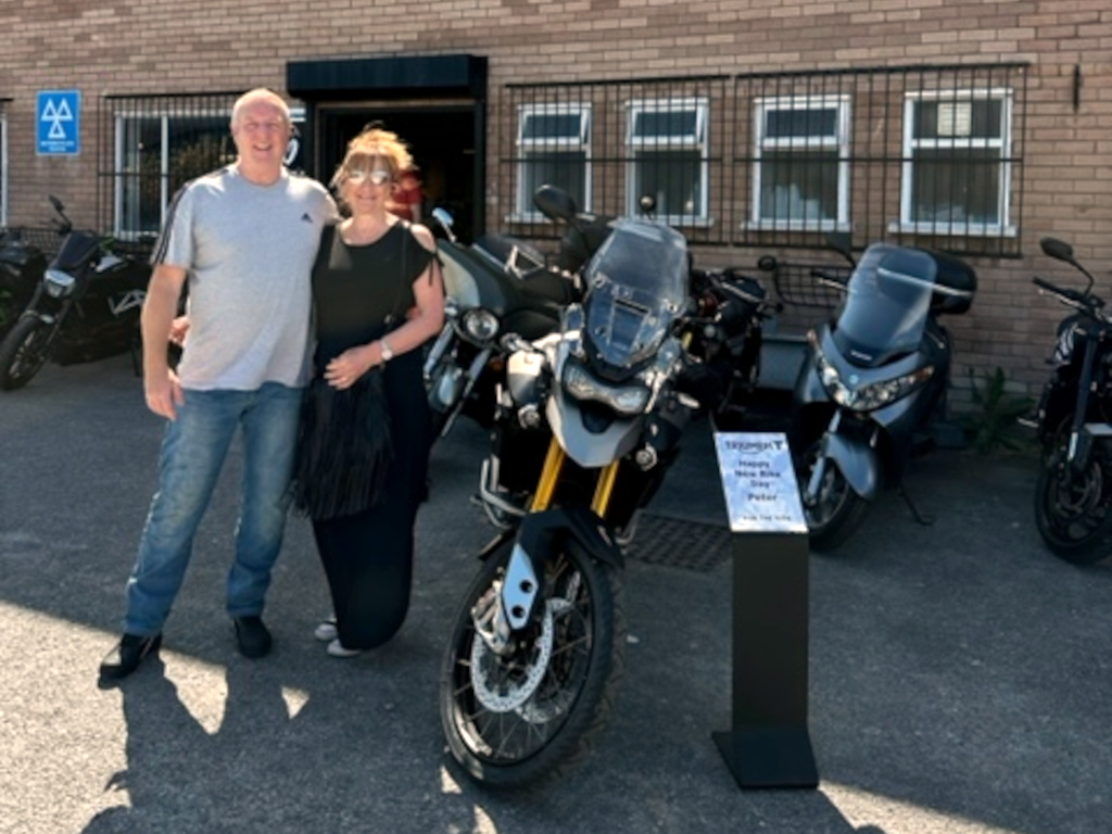 Enjoy your #Triumph #Tiger 900 Peter! #happynewbike #newbikeday #triumphmotorcycles #fortheride #getreal #completelymotorbikes