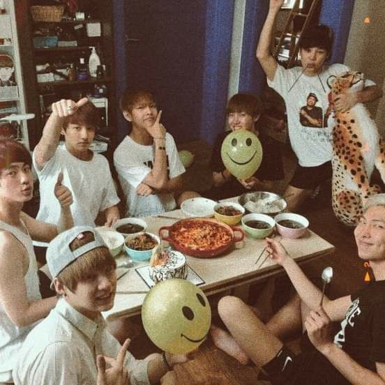 _eternally7__'s tweet photo. HAPPY 10th ANNIVERSARY @BTS_twt!!To the group that made me the happiest and gave me comfort through their music...I hope  you prosper and grow stronger together to the years to come, WE'LL WAIT AND STAY BY YOUR SIDE ALWAYS!!🎊💜
#10yearswithBTS
#10YearsOfAPOBANGPO
#1DecadeWithBTS https://t.co/pLUsZTLCKh