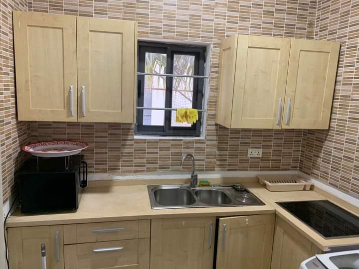 detellebrokers's tweet image. Fully #Furnished #2Bedroom #Apartment For #Rent.

🏠All rooms en-suite
🏠Fitted Kitchen
🏠Living area. &amp;amp; Dining Area 
🏠Fitted AC &amp;amp; Wardrobe
🏠Balcony

🏠 Location: Dworwulu 
🏠Price:- $1000/ month (Cedi Equivalent)
 See thread for Contact details.

Bawumia| Ghana Yesu | #TV3GH
