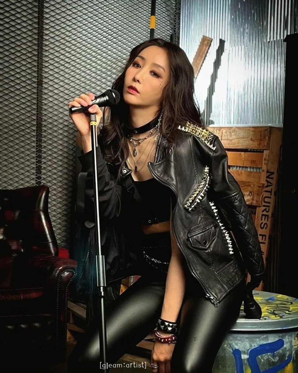 gleamartists's tweet image. #뮤지컬 #트레이스유 #구본하 역 #김려원 배우 #프로필비하인드 #📷