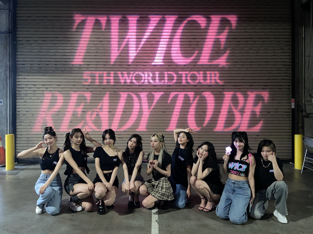 JYPETWICE tweet picture