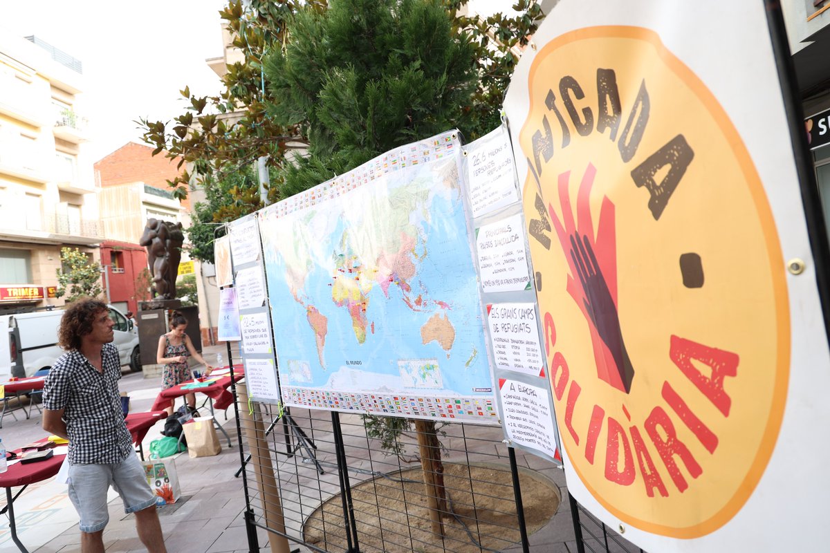 📢 L’Ajuntament s'adhereix al Dia Internacional de les Persones Refugiades que es commemora el 20 de juny.

🗓️ La programació començarà aquest divendres amb un contacontes ‘Les Flors del Sàhara’, que es farà al CC Can Cuiàs (Geranis, sn), a les 17.30h.

ℹ️ bit.ly/3Ct5RXn