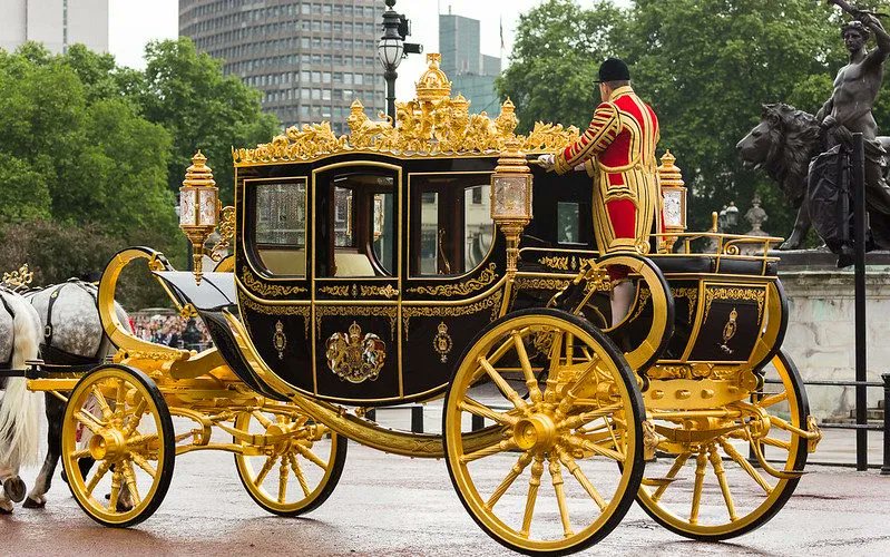 Discover Society (@discoversoc) on Twitter photo The special treatment of elites has been clearly illustrated in the inheritance rules applying to the monarchy as Charles became king argues <a href="/Laura__Clancy/">Dr Laura Clancy</a> buff.ly/3oUXCQD The special treatment of elites has been clearly illustrated in the inheritance rules applying to the monarchy as Charles became king argues <a href="/Laura__Clancy/">Dr Laura Clancy</a> buff.ly/3oUXCQD