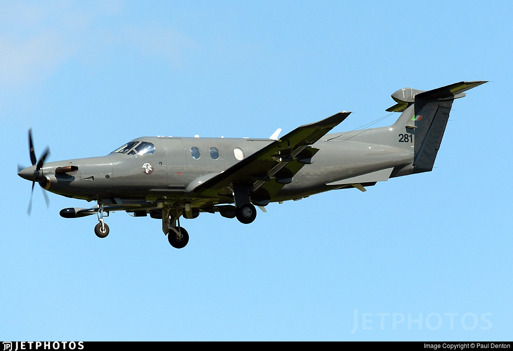 #PlaneAlert ICAO: #4CA41C Tail: #281 Flt: #IRL281 Owner: #IrishAirCorps Aircraft: #Pilatus PC-12 Spectre 2023/06/13 09:06:55 #PC12 #SpecialMission #Surveillance #WatchfulAndLoyal military.ie/en/who-we-are/… globe.adsbexchange.com/?icao=4CA41C&s…