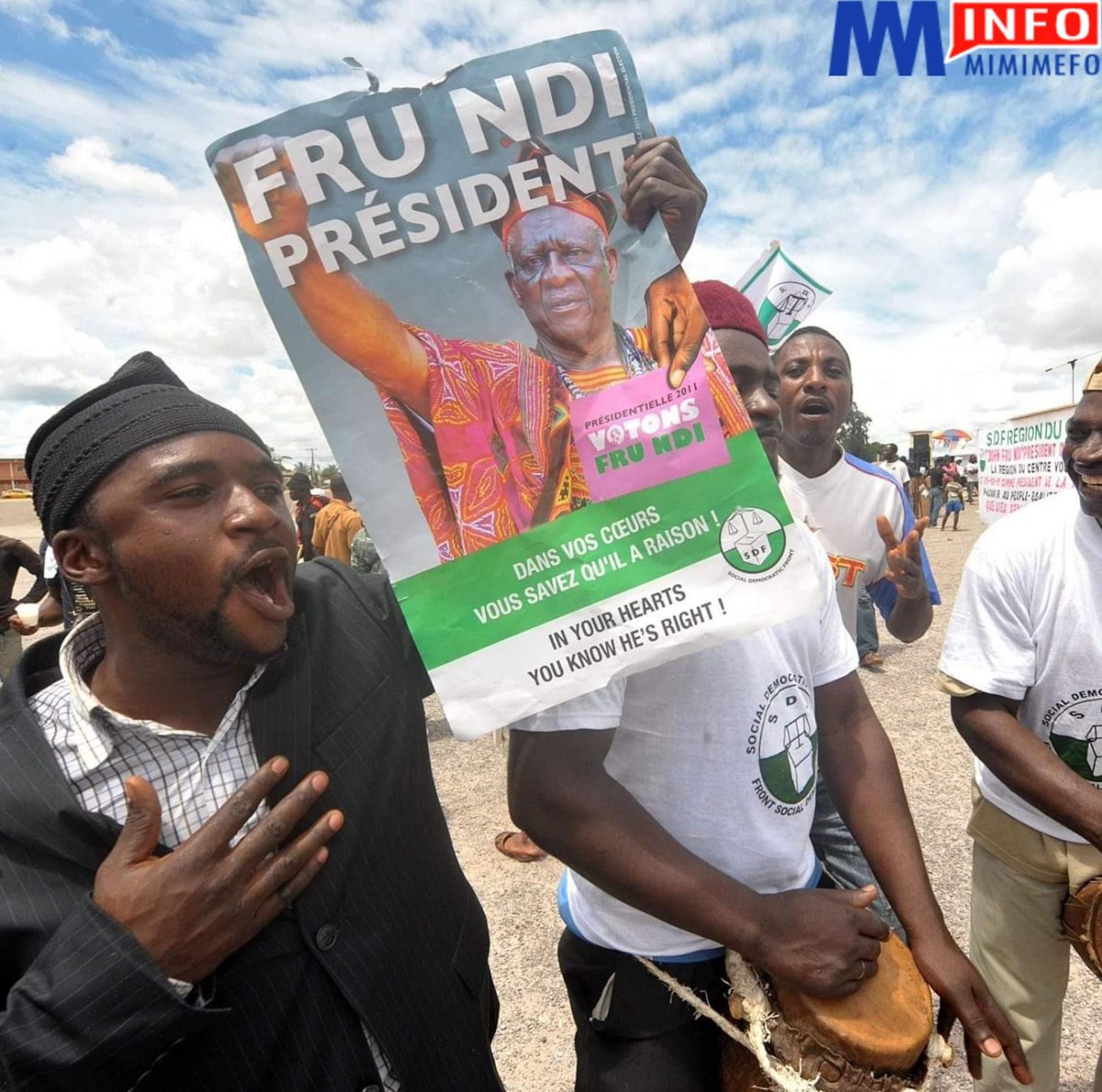 MimiMefoInfo's tweet photo. “This is difficult for me! I cannot say much for now. There is no other like Ni John Fru Ndi," said Paddy Asanga. #RIPNiJohnFru #Cameroon #SDF #JohnFruNdi #JohnFruCameroon https://t.co/zluZdoM8gp https://t.co/EMhH73oO2M