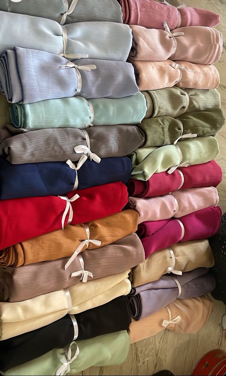 VeiledWear_'s tweet photo. Muna Satin Crepe
Fabric: Satin
Size: 1.9×80 (approximately)
Origin: Malaysia (Imported)

📌 DM to order https://t.co/P8sdTxvb8W