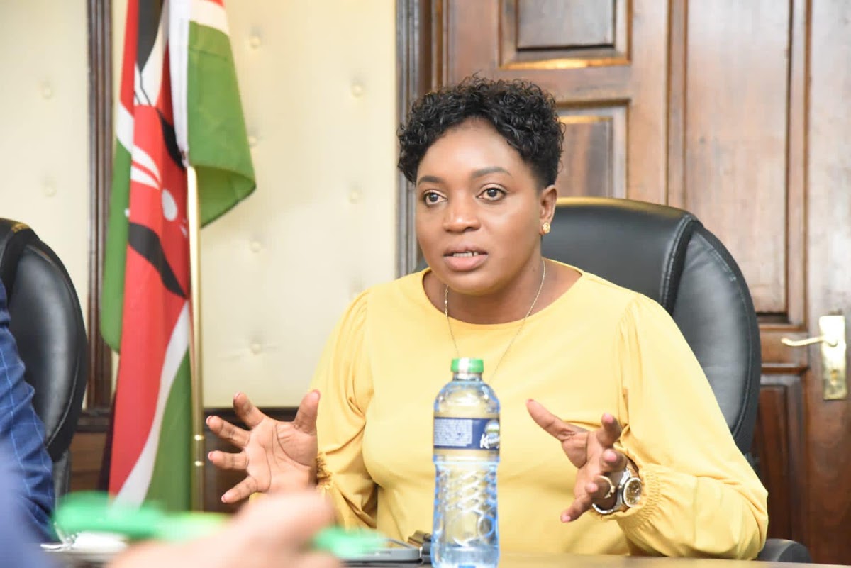 OnyangoDalmas's tweet photo. #COVID-19. Health CS Nakhumicha has dismissed reports of a new wave of Covid-19 in Kenya. It's just a flu virus.Over a week now, I have criss-cross some parts of my Country and I have met friends presenting with Covid19 like symptoms. #GlobalLockDown #KerugoyaLevel5HospitalOpen https://t.co/IVbGk5hLtp