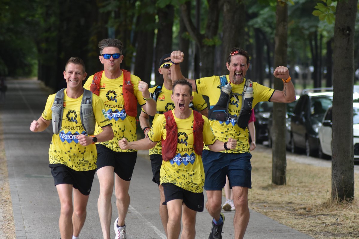 CureLeukaemia's tweet photo. That feeling when your fundraising passes the £1️⃣0️⃣1️⃣,0️⃣0️⃣0️⃣ mark! ❤️

There is still time to support @GautMatthew and his #Run2Paris challenge by donating today at https://t.co/KYIk40nlE7

#BloodCancer #ClinicalTrials #ChildhoodCancer https://t.co/NVEOEJPPLI