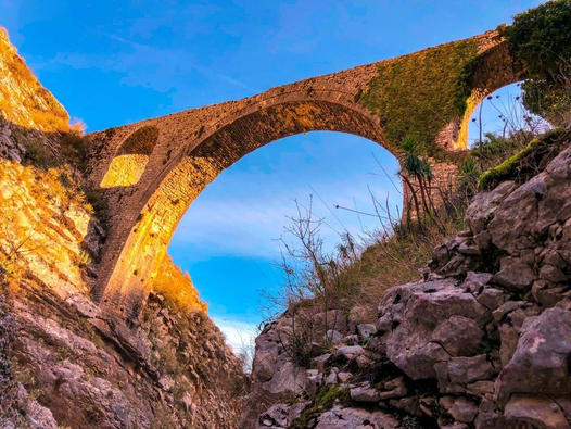 SMARTiMONY's tweet photo. GJIROKASTRA SUBURBS, Albania
Ali Pasha’s Bridge https://t.co/a3YjXMv8ni