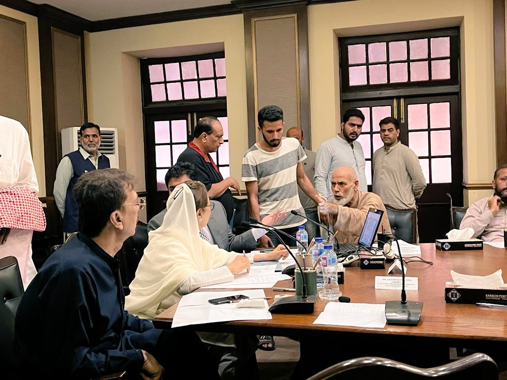 meeting with #affectedemployees from KDLB