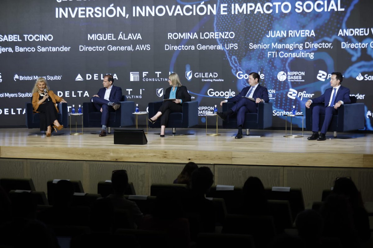Empieza el panel "¿Es España atractiva para la inversión extranjera?", con Isabel Tocino de <a href="/bancosantander/">Santander</a>, Miguel Álava de <a href="/awscloud_es/">AWS España</a>, Romina Lorenzo de <a href="/UPS_ES/">UPS España</a>, Juan Rivera, de <a href="/FTIConsulting/">FTI Consulting</a> y Andreu Vilamitjana de <a href="/cisco_spain/">Cisco España</a>.

#GlobalTrends2023