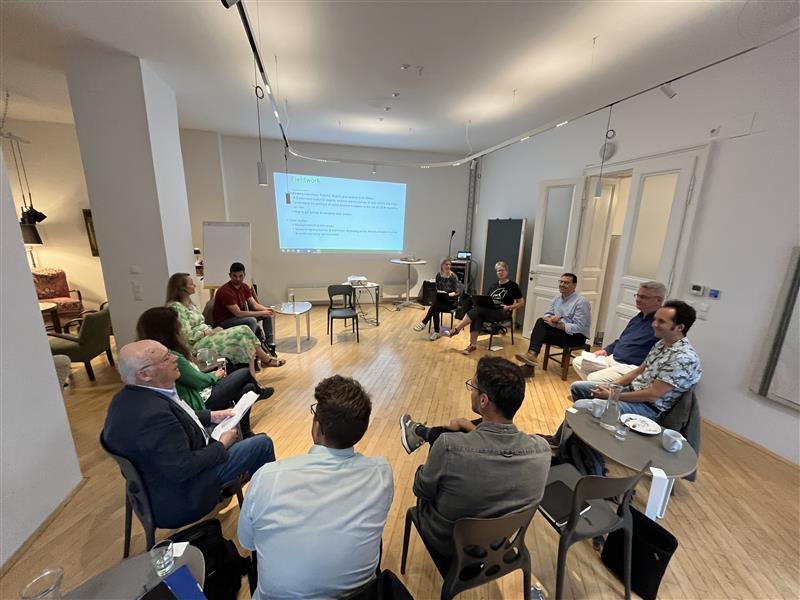 quit_uab's tweet photo. Looking back at a great workshop in Vienna on the impact and regulation of A.I and Algorithmic Management at the workplace! @FAOSdanmark @WZB_Berlin @ZSInnovation @css_budapest #INCODING #algorithmicmanagement #AI https://t.co/0jZxpoKLJK