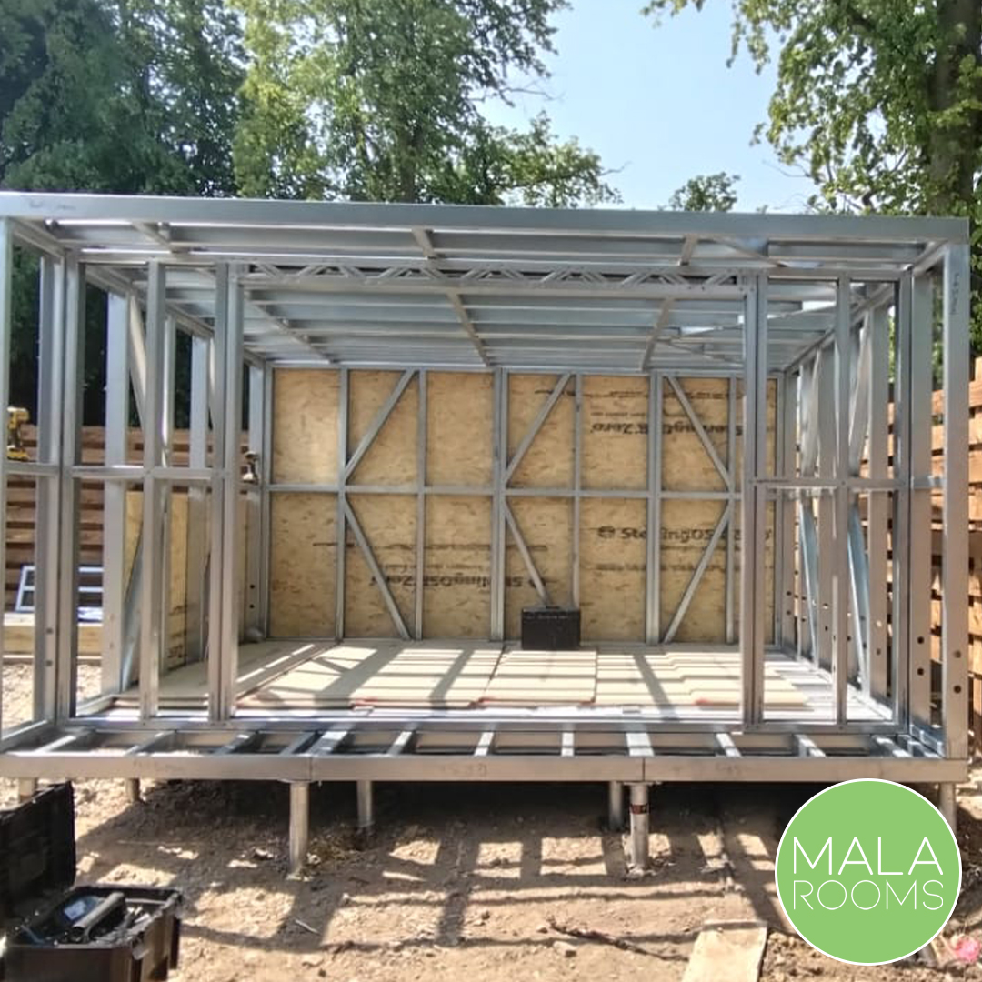 As this beautiful new homes development in Knowle, Solihull draws to completion, Team MALA are onsite installing a new home office in the garden (well soon to be garden that is).

Contact Team MALA today.

#outdoorgardenrooms #homeoffice #Solihull #prestigioushomes