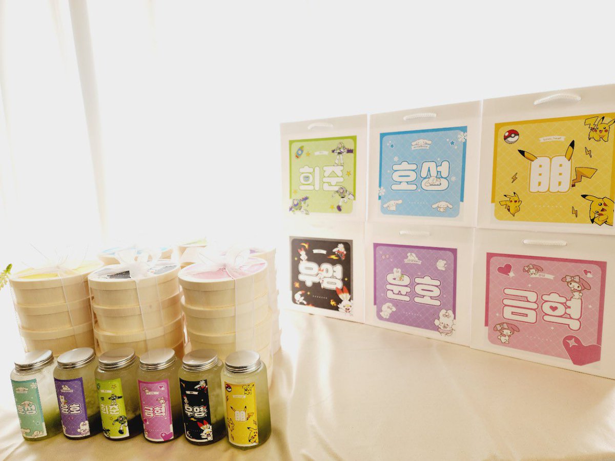 WinterBreezeKHS's tweet photo. <𝐕𝐀𝐕 𝐬𝐮𝐩𝐩𝐨𝐫𝐭>

VAV의 컴백 응원하기 위해 서포트 도시락을 준비했습니다! 이제 시작이니까 화이팅!!💙🙌

#VAV #Lou #로우 #김호성 #호성 #2m
#브이에이브이 
#Subcönscióus #Subconscious https://t.co/fVFUG8siGZ