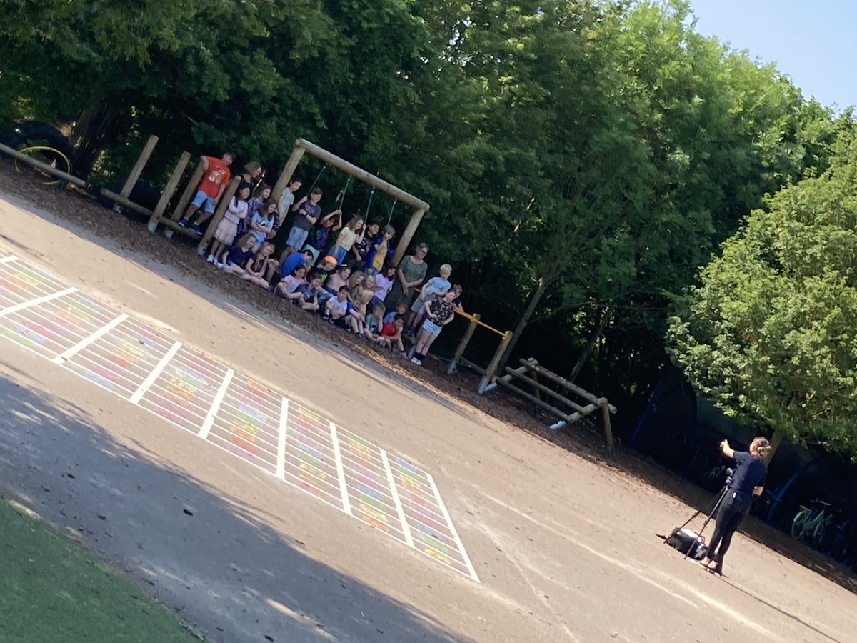 Lovely weather for outdoor class groups. #SCHOOLS #sbltwitter #SBMTWITTER #sbl #SBM