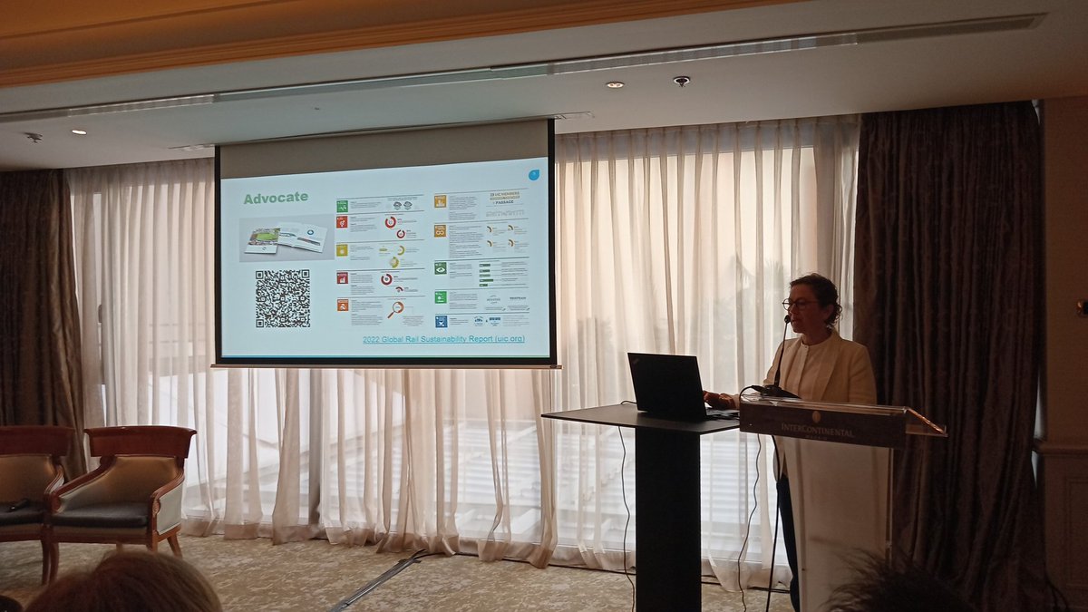 LauraYRubio's tweet photo. ¿Qué tan preparadas estamos las empresas para afrontar los retos para cumplir con el #PactoVerde y la #EconomíaCircular? Contexto, herramientas y debate en el #ForodeSostenibilidad de @MafexSpain hoy en Madrid. https://t.co/MRwnnxtKw4