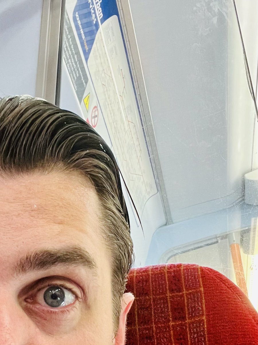 I may be Aussie but even I am sweating on this SWR service to Waterloo this morning. This is due to a sell-off of the air-conditioned 707 stock to Southeastern. Any update @SW_Help on when we get the new 701 trains that lines through #RaynesPark sorely need?