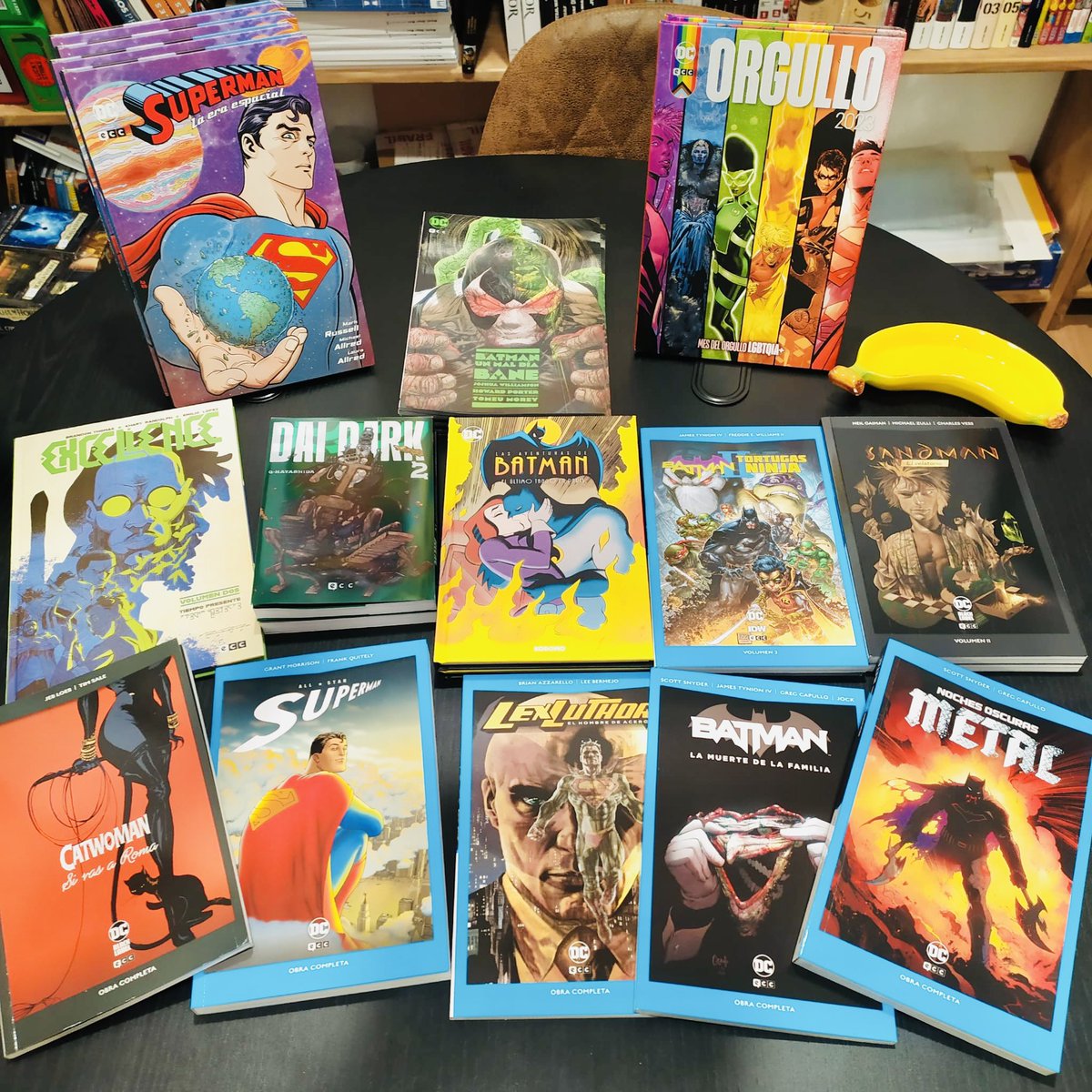 banana_comics's tweet photo. ¡Buenos y comiqueros días! ¡Hoy tenemos #novedades y #reposiciones de @eccediciones a tutiplén! Podéis encontrarlas aquí en #bananacomics #triana
¡Y también en la web!
👇🏻👇🏻👇🏻
https://t.co/Wwyd7rLLgL https://t.co/RRT3DclCWc