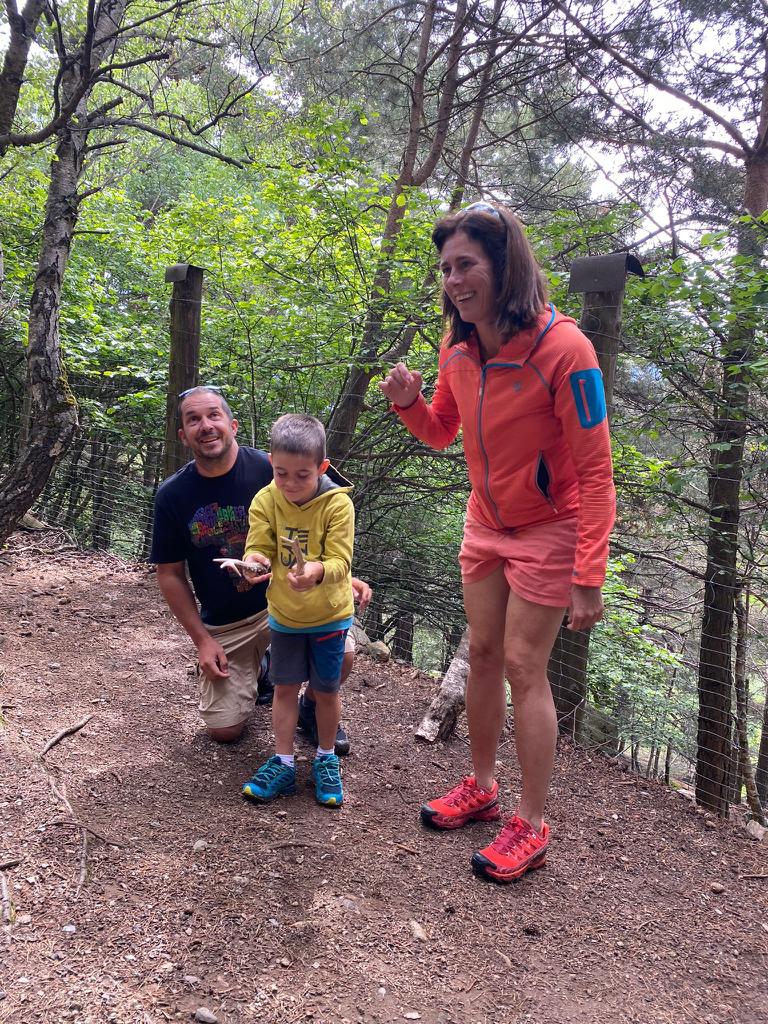 turismecat's tweet photo. 📍Posicionem Catalunya com a destinació d’activitats a l’aire lliure de #turismefamiliar al mercat espanyol.
📱@Edurne_Pasaban protagonitza alguns d’aquests continguts que s’agruparan en una guia digital a @oxigenados, @sportlife_es i @RevistaTrailRun. https://t.co/NGa9pBd5QH