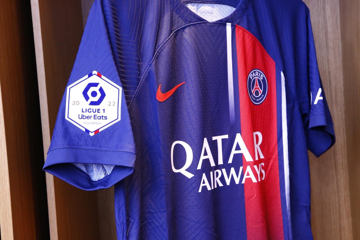 100_PSG's tweet photo. ⚠️ Gros concours ⚠️

Gagne le maillot du #PSG saison 2023/2024 🔴🔵

Les conditions pour participer : 

- Être abonner à @100_PSG 
- RT et like le post 
- Identifie 2 personnes 

🍀 plus vous identifier de personnes et plus vous avez de chance de gagner 🏆 

Fin le 01 juillet https://t.co/niyCbhh8N8